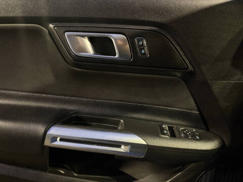 2020 Ford Mustang EcoBoost