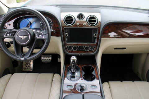 2020 Bentley Bentayga Hybrid