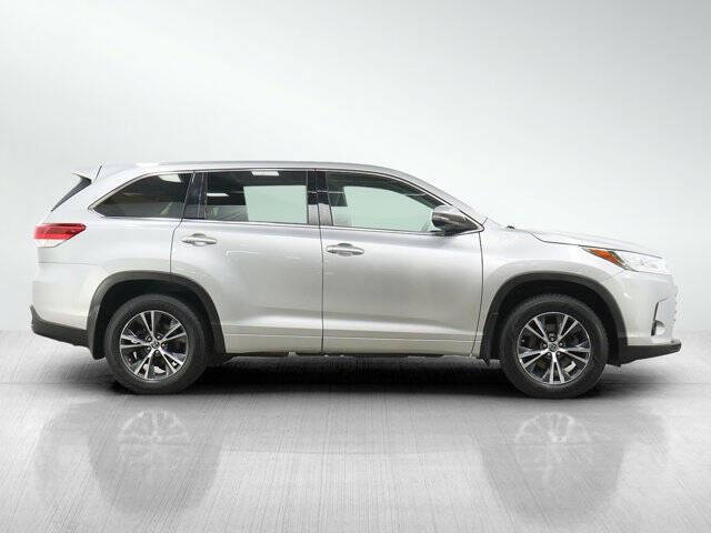2017 Toyota Highlander LE