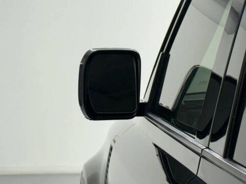 2022 Land Rover Defender 110 S