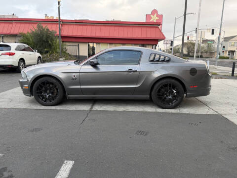 2013 Ford Mustang V6