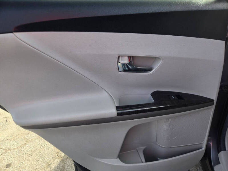 2013 Toyota Venza LE