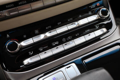 2019 Genesis G90