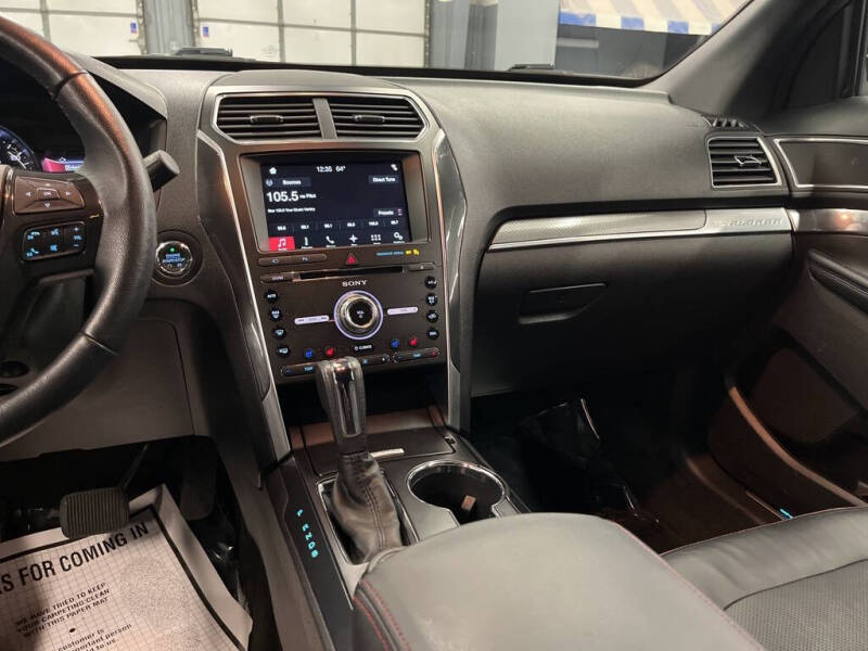 2017 Ford Explorer Sport