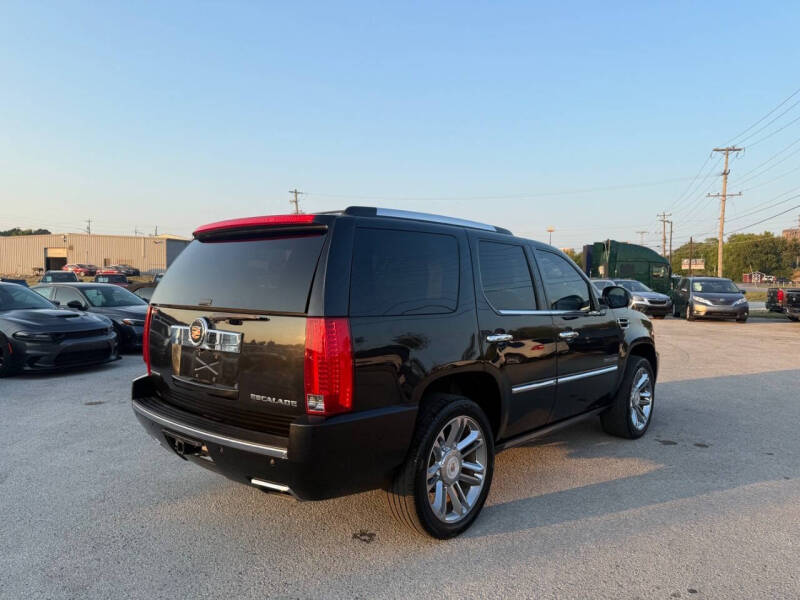 2013 Cadillac Escalade Platinum Edition