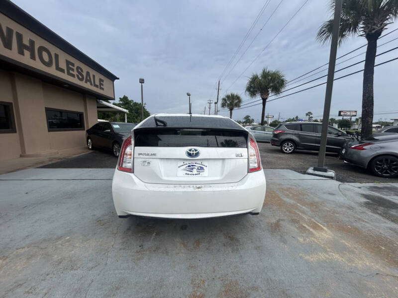 2013 Toyota Prius Two