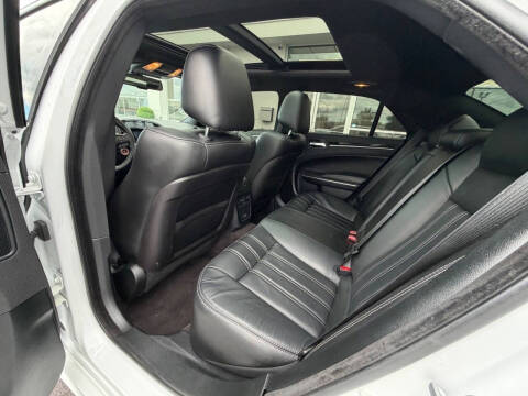 2017 Chrysler 300 S