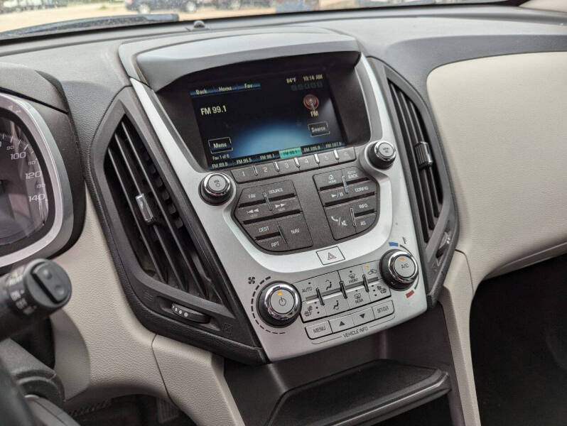 2017 Chevrolet Equinox for sale at Halstead Motors LLC in Halstead KS