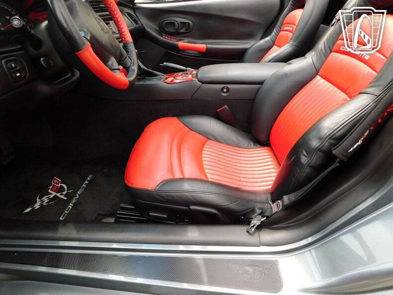 2004 Chevrolet Corvette