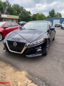 2022 Nissan Altima for sale at BEST AUTO SALES in Russellville AR