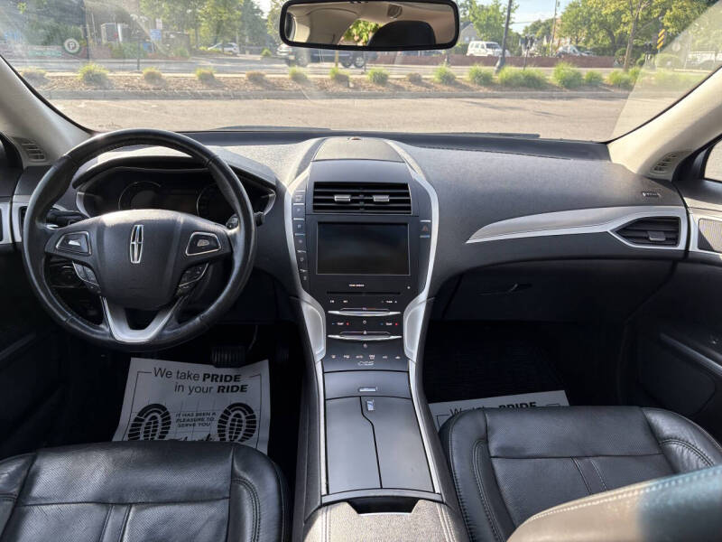 2014 Lincoln MKZ