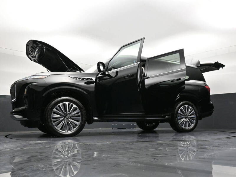 2026 Infiniti QX80 Luxe