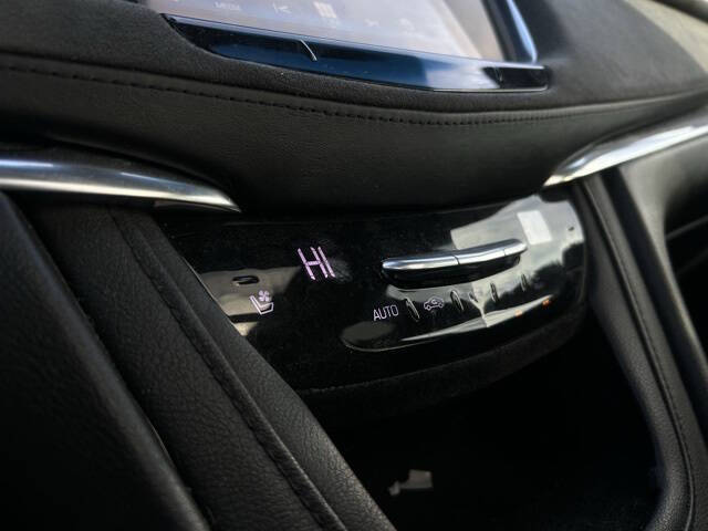 2017 Cadillac XT5 Platinum