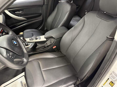 2017 BMW 3 Series 320i