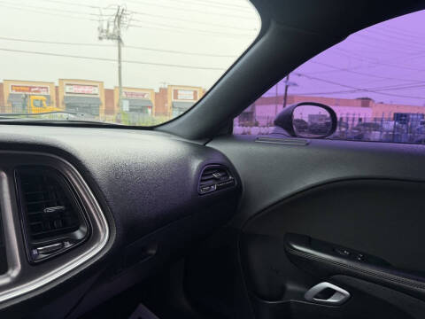 2016 Dodge Challenger SXT
