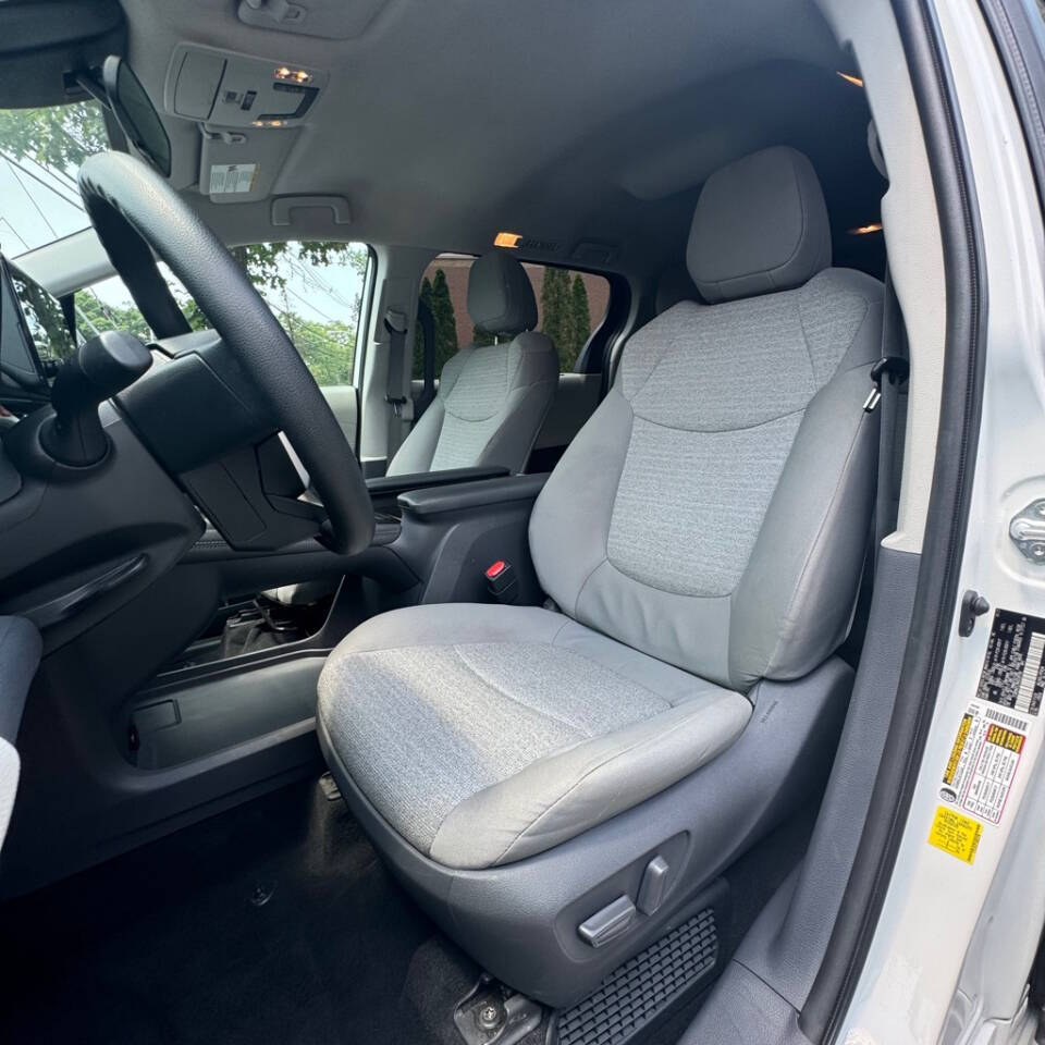 2021 Toyota Sienna for sale at Toms River Auto Sales in Lakewood, NJ