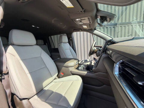 2025 GMC Yukon XL Elevation