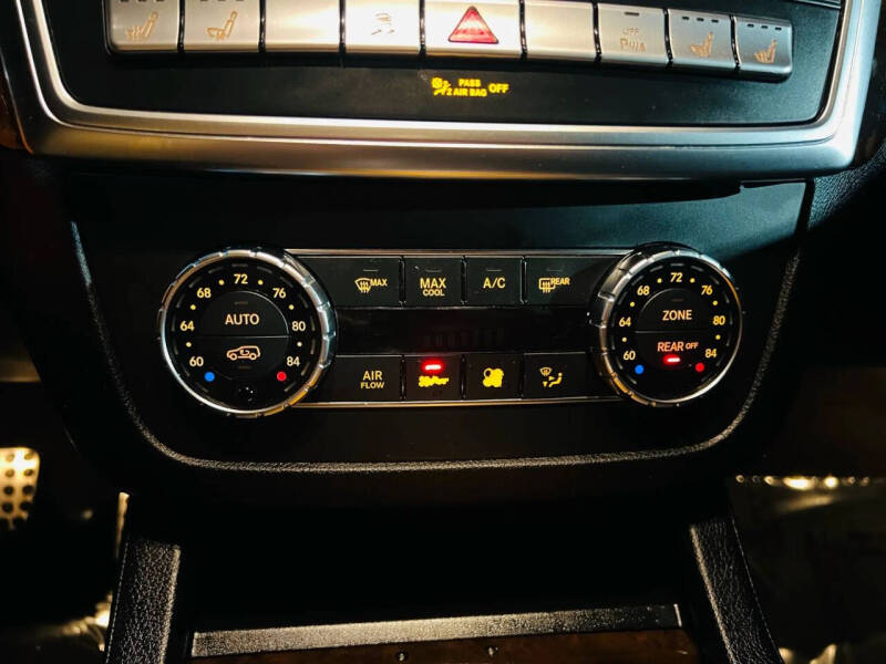 2015 Mercedes-Benz GL-Class GL 550 4MATIC