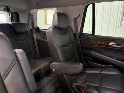 2016 Cadillac Escalade Luxury Collection