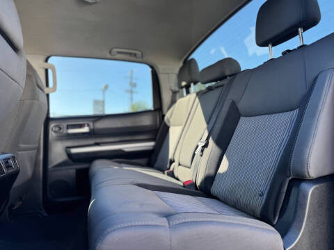 2014 Toyota Tundra SR5