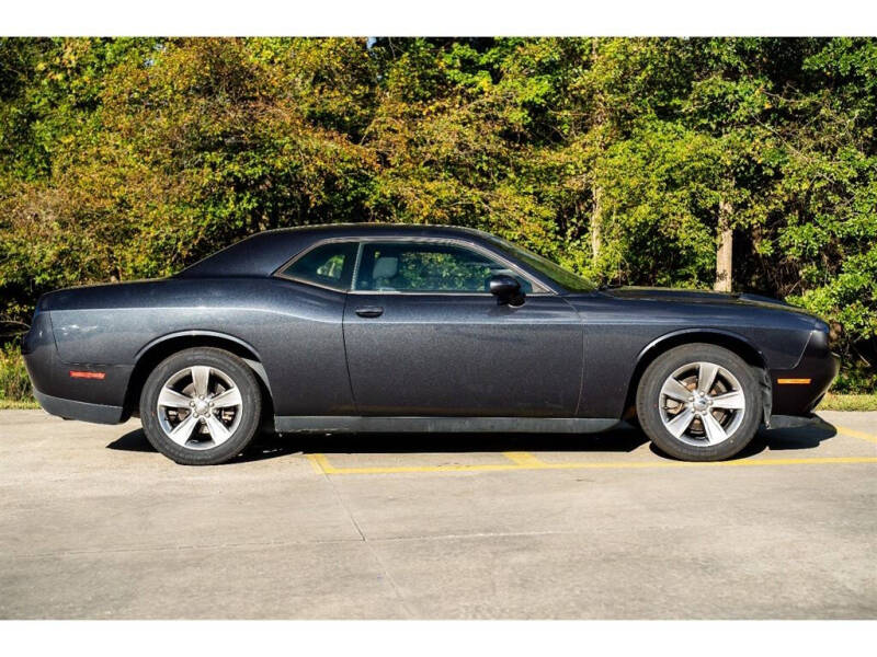 2016 Dodge Challenger SXT