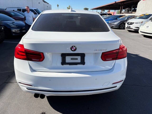 2017 BMW 3 Series 330i