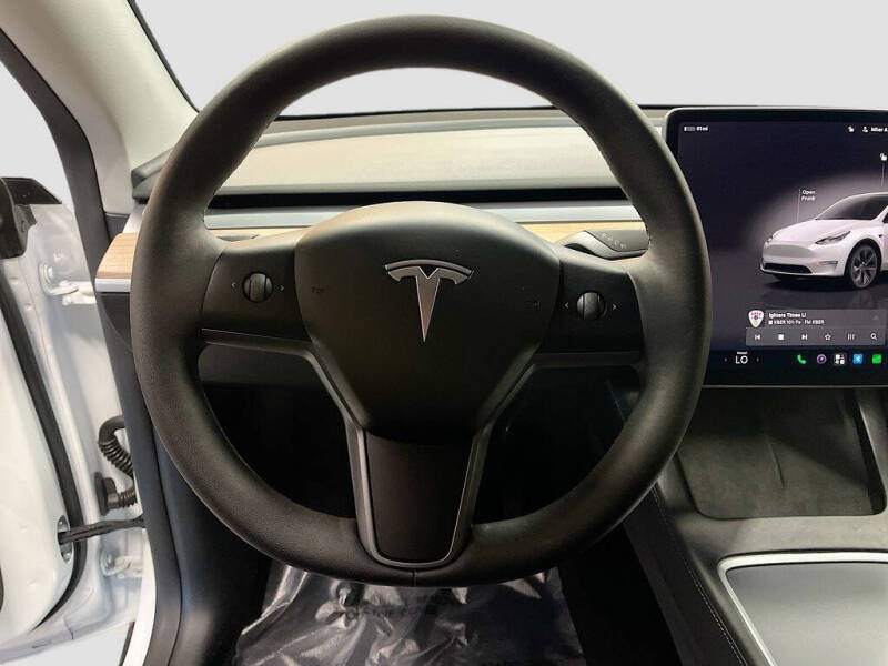 2025 Tesla Model Y Long Range