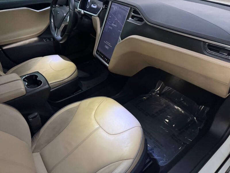 2013 Tesla Model S Performance