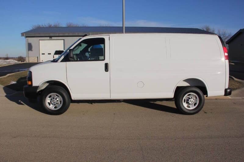 2025 Chevrolet Express 3500
