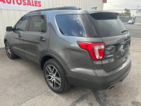 2017 Ford Explorer Sport