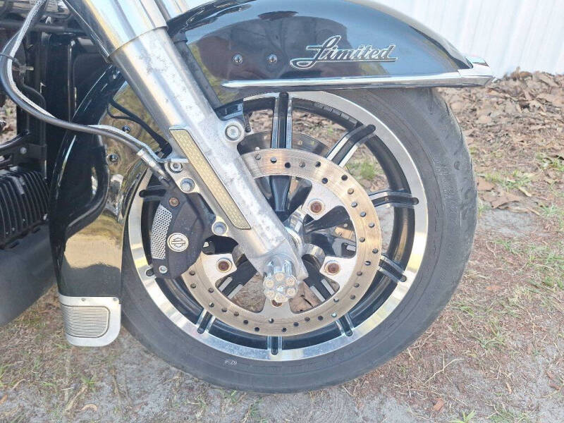 2017 Harley-Davidson FLTK LIMITED