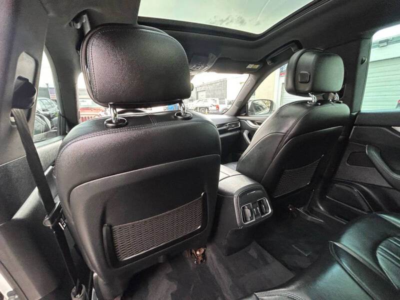 2017 Maserati Levante