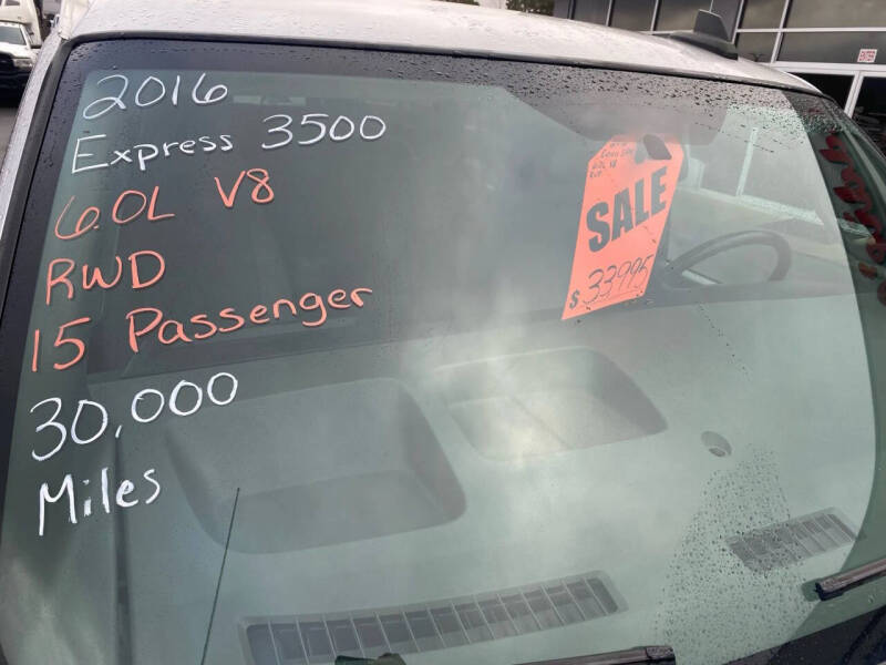 2017 Chevrolet Express LT 3500