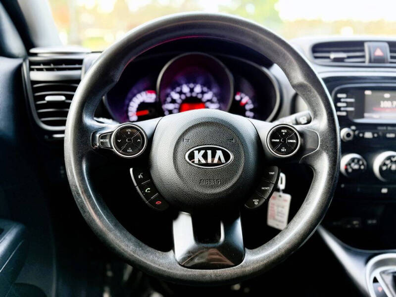 2016 Kia Soul +