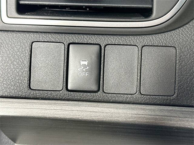 2016 Toyota Camry Hybrid XLE