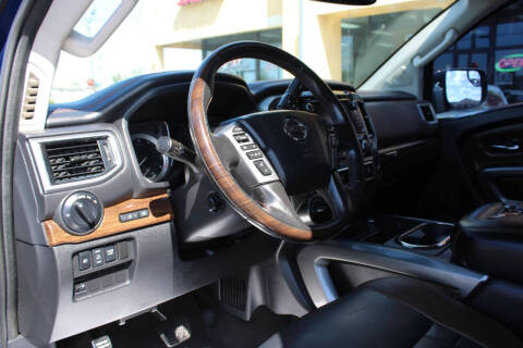 2019 Nissan Titan Platinum Reserve