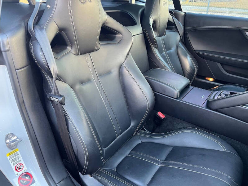 2016 Jaguar F-TYPE R