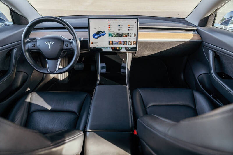 2019 Tesla Model 3 Long Range