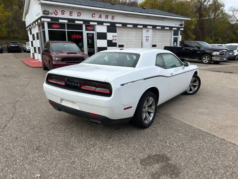 2015 Dodge Challenger SXT