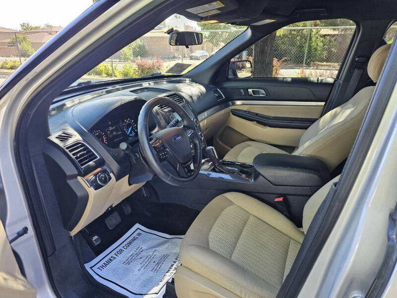2017 Ford Explorer