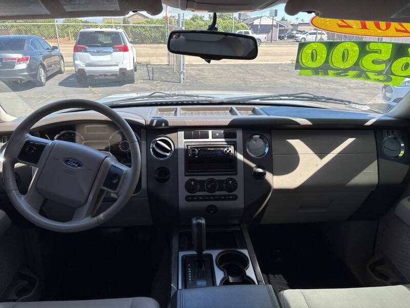 2012 Ford Expedition EL XL