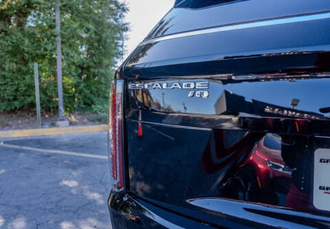 2025 Cadillac Escalade IQ Luxury 2