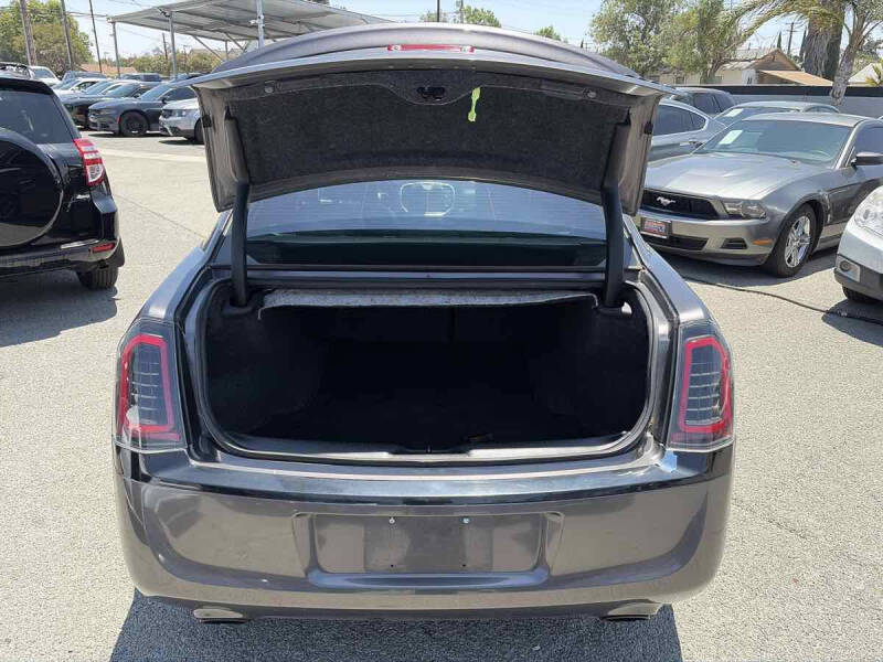 2013 Chrysler 300 C