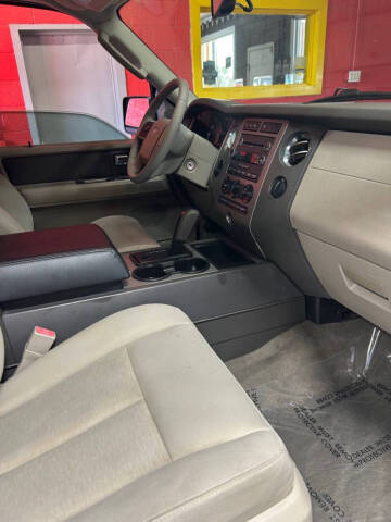 2011 Ford Expedition EL XLT