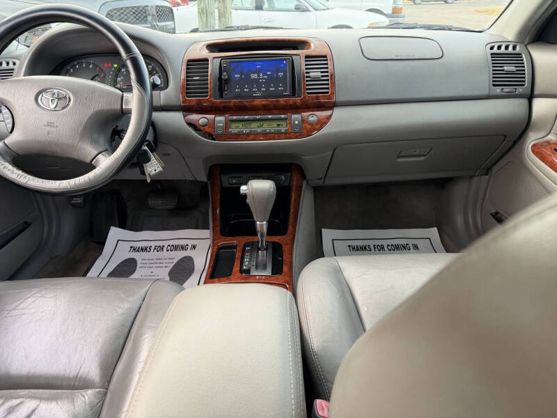 2004 Toyota Camry XLE