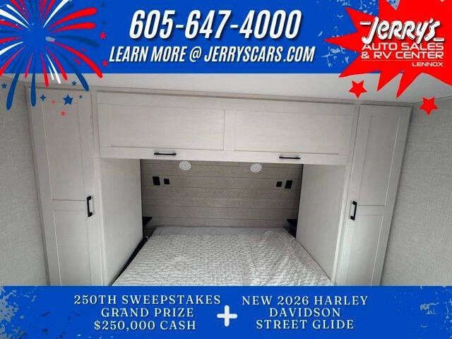 2026 Venture RV Sienna