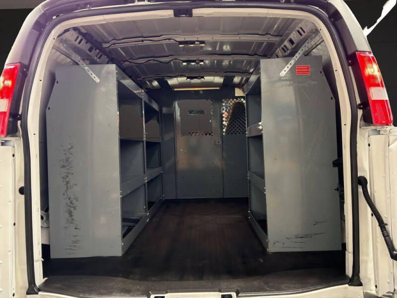 2021 Chevrolet Express 2500