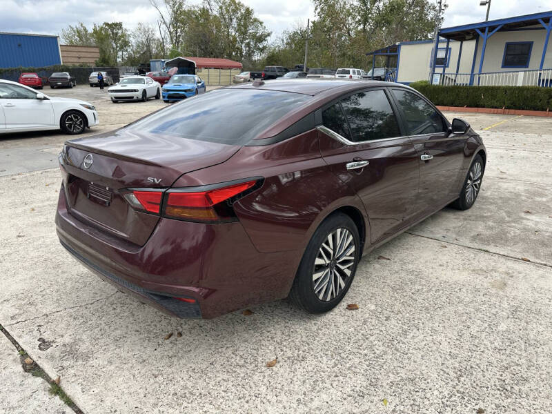 2023 Nissan Altima 2.5 SV