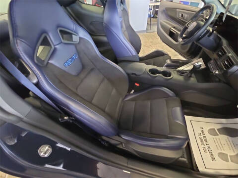 2025 Ford Mustang Dark Horse