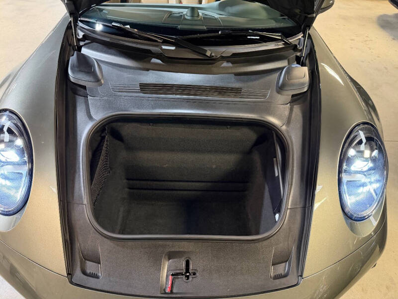 2023 Porsche 911 Carrera